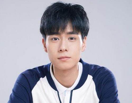 吃瓜娱乐圈李现和胡一天,娱乐圈吃瓜界的两大“瓜王”