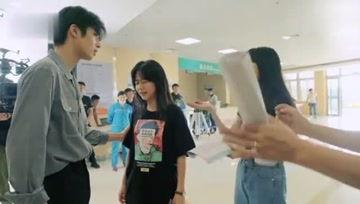 娱乐吃瓜爱草,吃瓜群众的狂欢与时代变迁