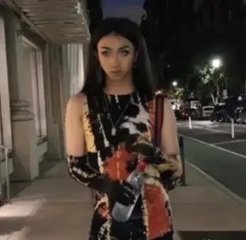 娱乐八卦吃瓜头像女,美女头像中的八卦风云