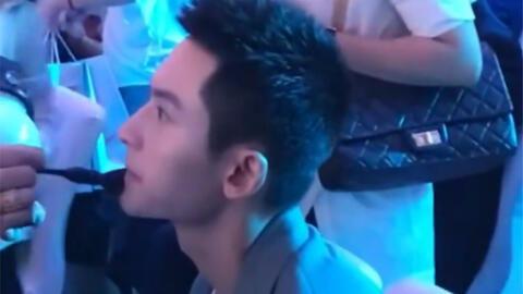 娱乐圈演唱会吃瓜的是谁,揭秘明星幕后故事与幕后黑幕