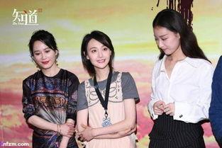娱乐圈中吃瓜群众是什么,揭秘“吃瓜群众”的狂欢与理性